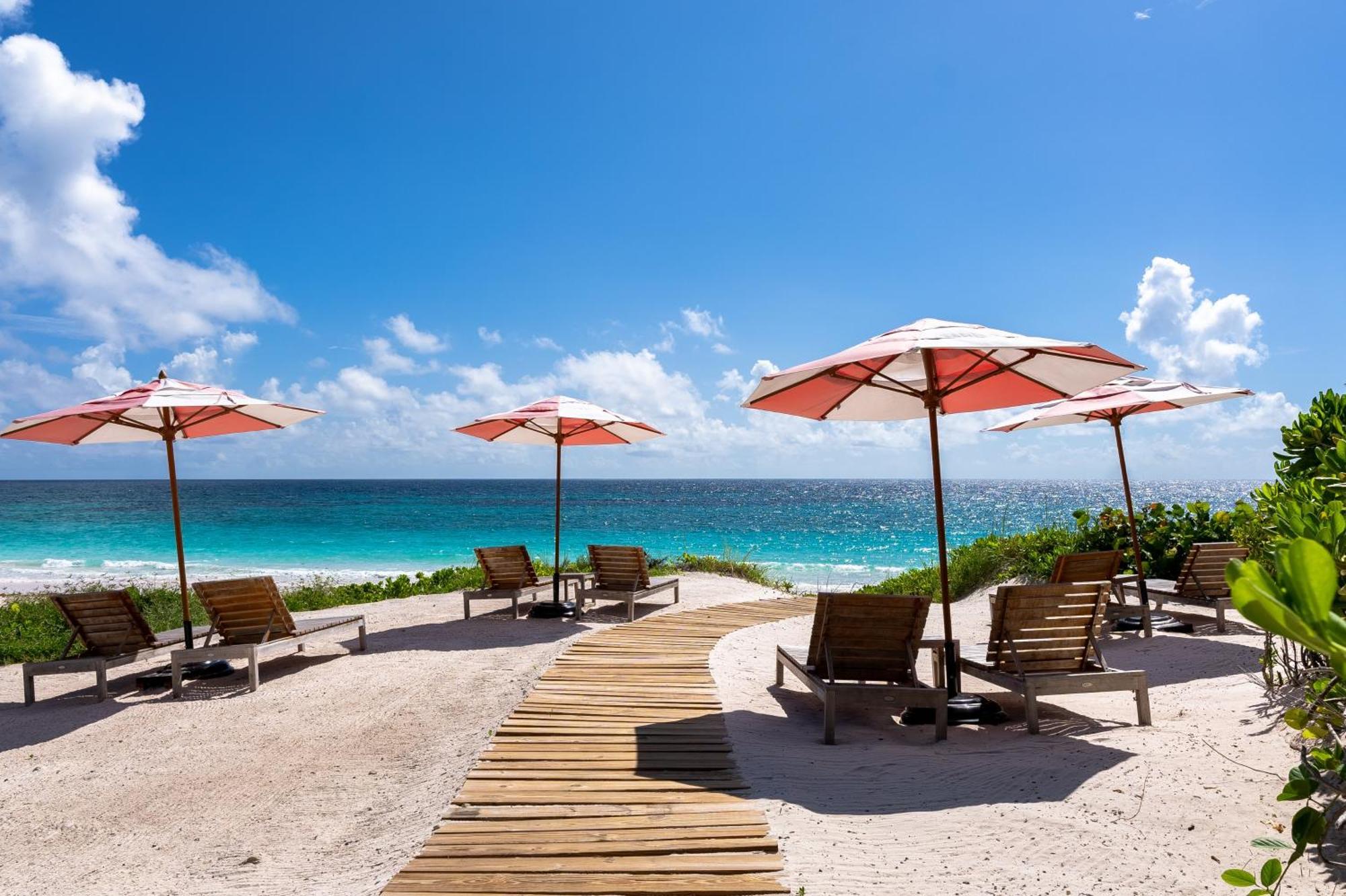 Pink Sands Resort Dunmore Town Esterno foto
